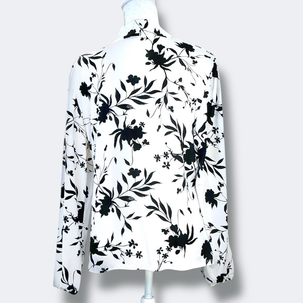 AUW Tie Front Blouse Long Sleeve Bold Floral Black White Women's Top Size XL - Picture 9 of 16